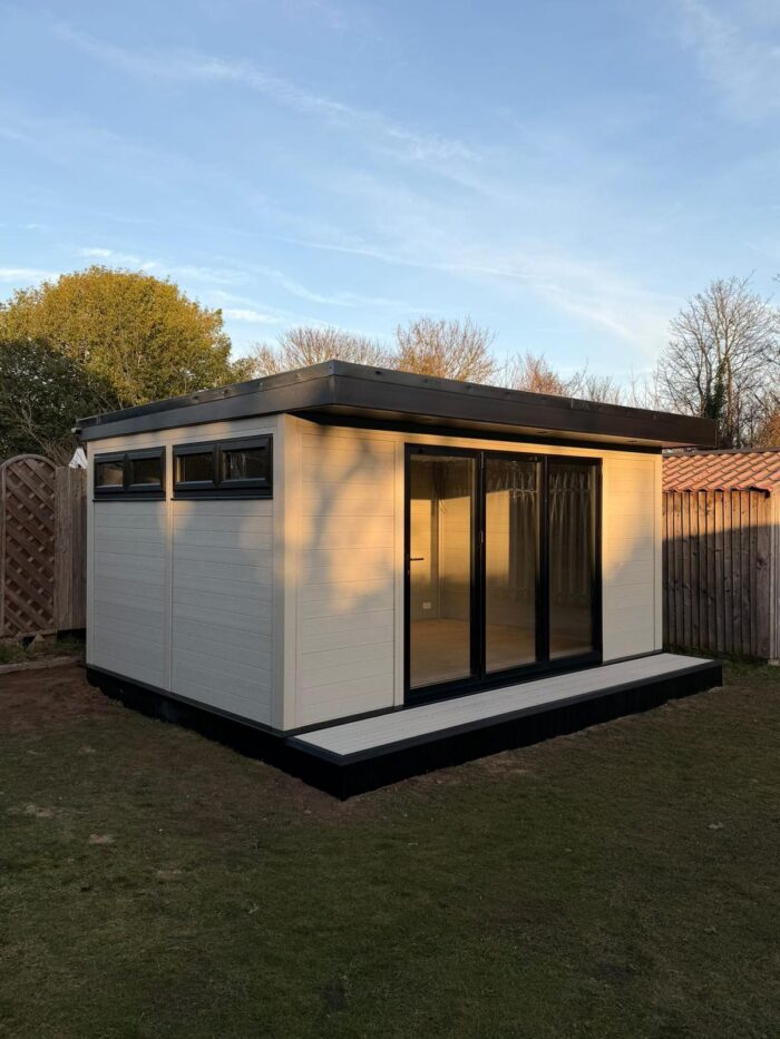 Composite Garden Rooms in Lincolnshire